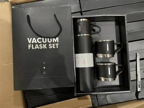 Ml Vacuum Insulated Bottle Water Flask Gift Set With Two Cups Hot Cold Diwali Gifts At Rs