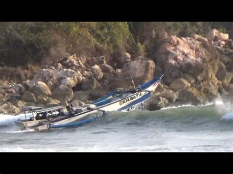 Ombak Plawangan Puger Perahu Berangkat Melaut Terjang Ombak Youtube