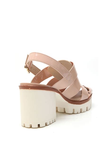 Sand Lia Moleca Tratorada Nude Compre Agora Dafiti Brasil