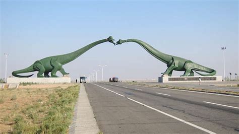 These Are The Weirdest Dinosaur Statues Ever