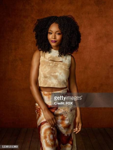 Yaya Dacosta Photos Photos And Premium High Res Pictures Getty Images