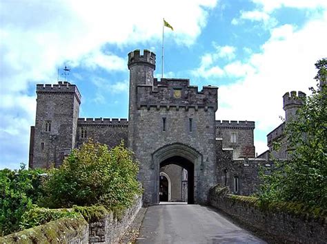 Powderham Castle Picture 2 Powerham Park Exminster Teignbridge Devon ...