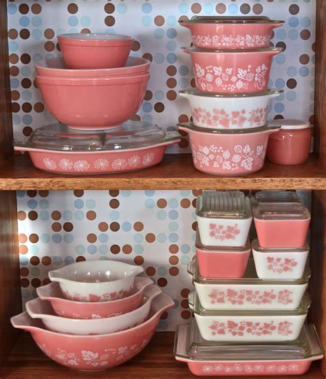 Fun Fabrication Collecting Vintage Pyrex