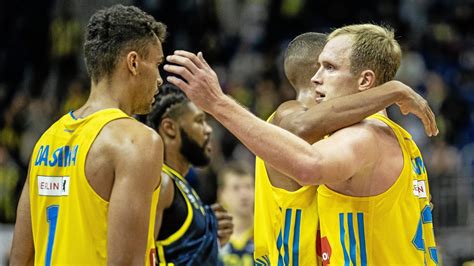 Alba Holt Sieg Gegen Bamberg Bayern Bernehmen Platz Eins