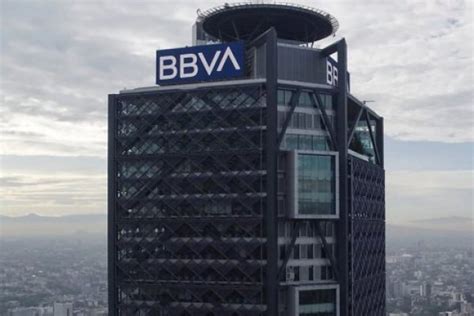 BBVA prepara oferta de fusión con banco Sabadell en una de las mayores