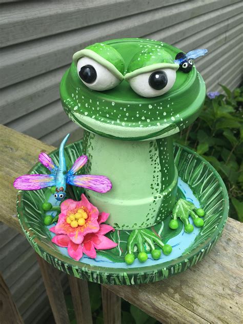 Pot D Argile Grenouille Flower Pot Crafts Clay Pot Crafts Clay