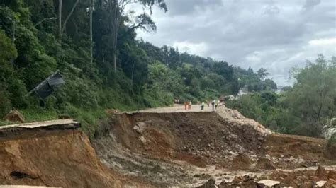 Novo deslizamento agrava situação na BR 470 em Rio do Sul DNIT avalia