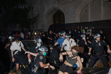 Scenes from a Weekend of Mass Protest in New York City | The New Yorker