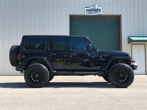 2019 Jeep Wrangler Unlimited Sahara 3'' Lift Black Rhino wheels 35's ...