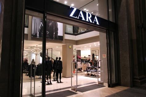 Todo esto utiliza Zara para atraparte desde música hasta olores