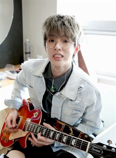 Épinglé par King sur Jae Jae day6 Faire un câlin Wattpad