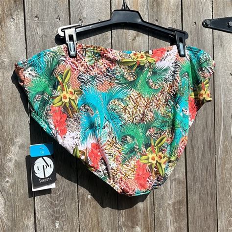 Curve By Sunsets Swim Curve By Sunsets Tahitian Dream Shirred Bikini Bottomsize 8nwt Poshmark
