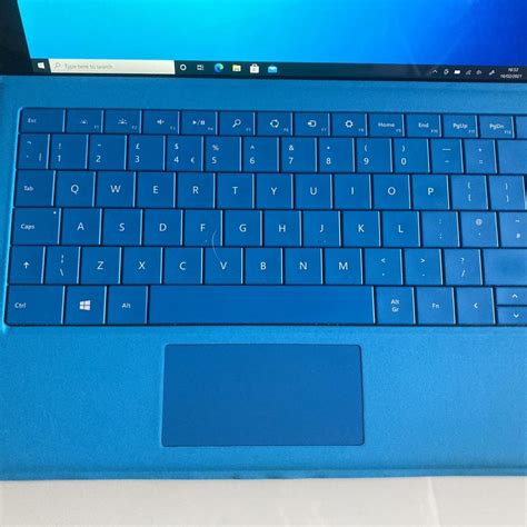 Microsoft Surface Pro3 Tabletlaptop In Poulton With Fearnhead Für 22000 £ Zum Verkauf