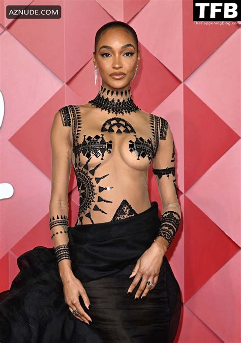 Jourdan Dunn Shows Off Her Sexy Tits At The Fashion Awards In London Fashion Talents Via