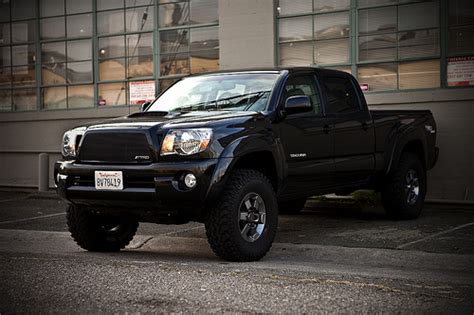 Toyota Tacoma Lifted - reviews, prices, ratings with various photos