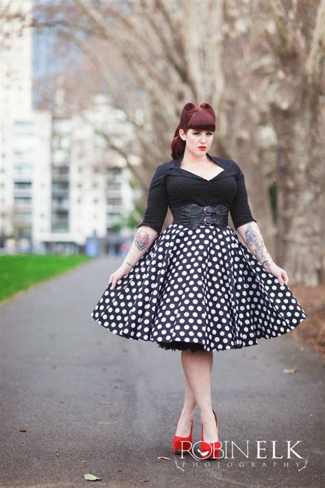 Curves To Kill Polka Dots Curvy Fashion Plus Size Fashion Retro