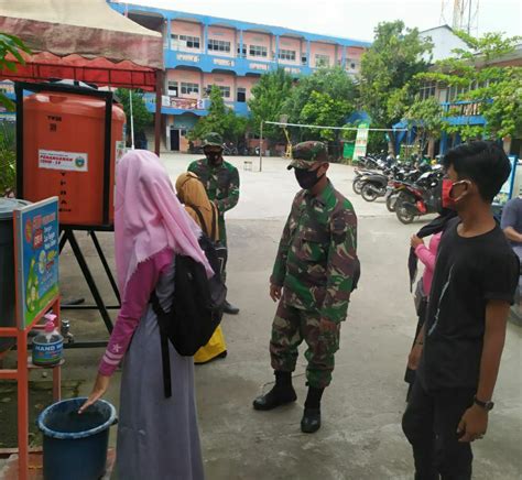 Peduli Pada Siswa Dan Siswi Satgas Tmmd Kodim Bs Mengajak