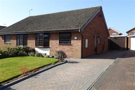 2 Bedroom Semi Detached Bungalow For Sale In Avion Close Meir Park