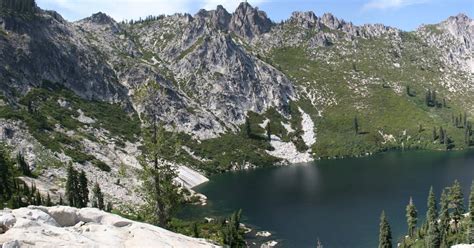 Trinity Alps Photo Bear Lakes