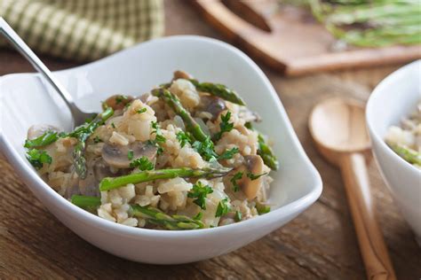 Brown Rice Pilaf with Asparagus & Mushrooms - Guiding Stars