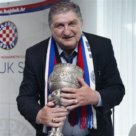 Sportske Novosti Preminuo Legendarni Igrač Hajduka Plinara Još Pamti