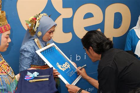 Step Exhibition Sajikan Karya Tiga Perempuan Perupa Prodi Pendidikan