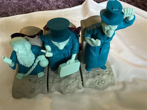 Disneyland Haunted Mansion 50th 3 Hitchhiking Ghosts Popcorn Bucket