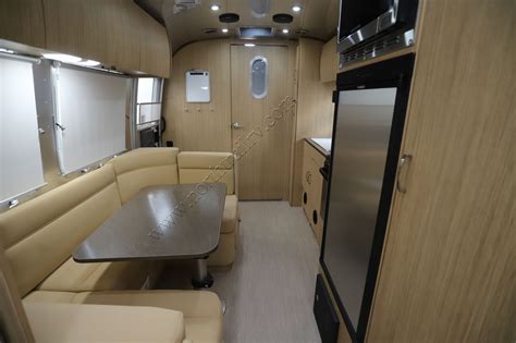 2019 Airstream Flying Cloud 23fb 15627 1