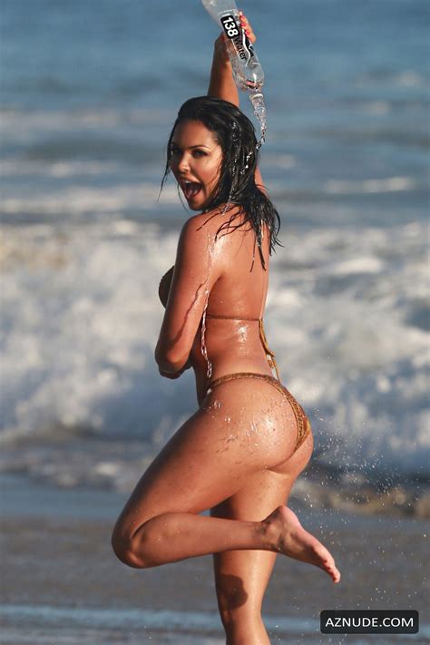 Jessica Cribbon Sexy Shows Off Her Amazing Bikini Body On The Set Of A Water Photoshoot In