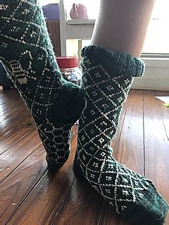 Ravelry Bee Hive Socks Pattern By Cathy Jones