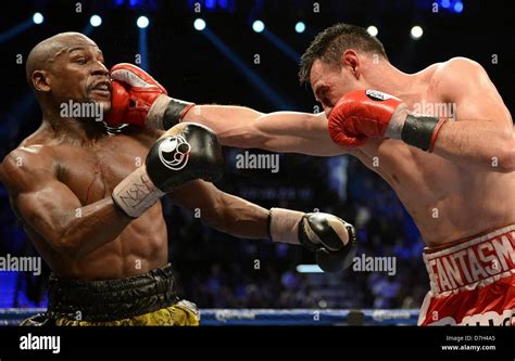 Robert Guerrero During Hi Res Stock Photography And Images Alamy