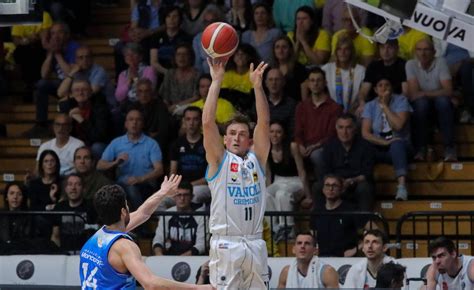 Playoff Serie A Basket Pistoia Cant E Cremona Volano Sul