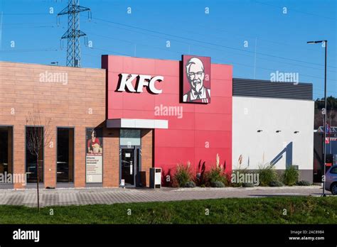 Kfc Kentucky Fried Chicken Fast Food Fotograf As E Im Genes De Alta