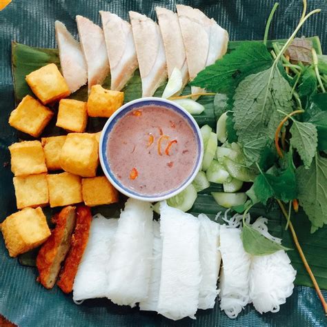 10 Delicious Traditional Vietnamese Food You Must Try While In Vietnam