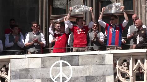 Video Bayern M Nchen Feiert Meistertitel Stern De