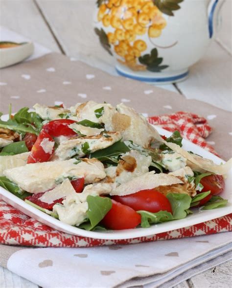 Insalata Di Pollo Con Yogurt Greco Pollo Con Salsa Allo Yogurt