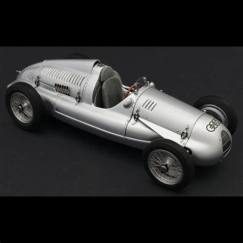 Auto-Union Typ D Silver arrow Grand-Prix 1938-1939 1/18 CMC M-027