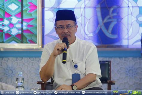 Pengajian Tentang Panggilan Haji Sebagai Ibadah Berdimensi Individual