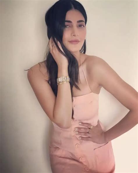 Sizzling Hot Picture Of Shruti Haasan