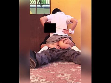 Haciendo Su PRIMER SEXO ANAL RAPIDITO En PUBLICO Estudiantes