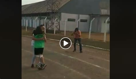 SUPERAÇÃO Vídeo de atleta nos Jogos Paralímpicos comove internautas