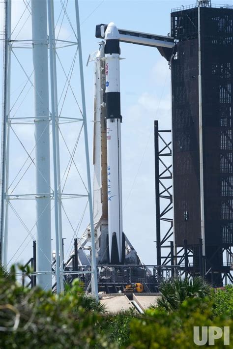 Photo Spacex Nasa Crew 7 Mission On Launchpad 39a At Kennedy Space