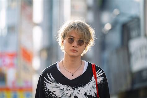 （写真）『海に眠るダイヤモンド』初回 神木隆之介、無気力な金髪ホスト役に反響「チャラ神木くんメロい」 ドラマ ニュース ｜クランクイン！