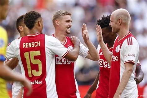 Ajax Verslaat Sc Cambuur Met