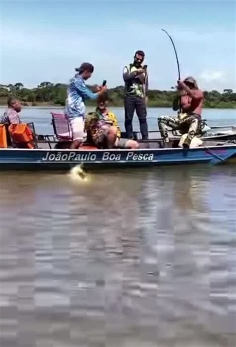 Gusttavo Lima Pesca Peixe De Mais De Kg No Rio Araguaia Em Mt Veja