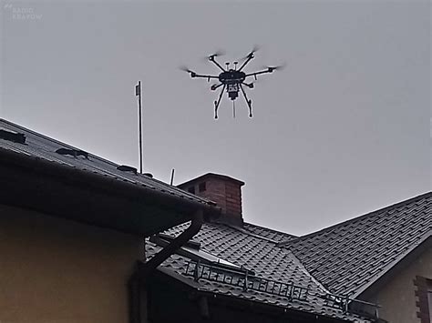 Dron Nad Krakowem Kontroluje Przestrzeganie Ustawy Antysmogowej