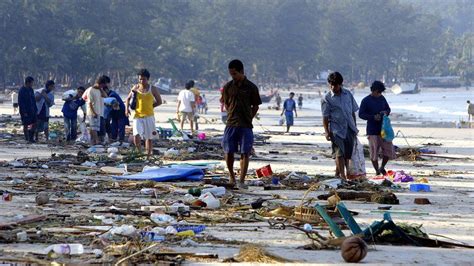 indian ocean tsunami remembered    survived  bbc news