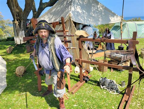 Swanage Pirate Festival welcomes record crowds to town – Swanage News