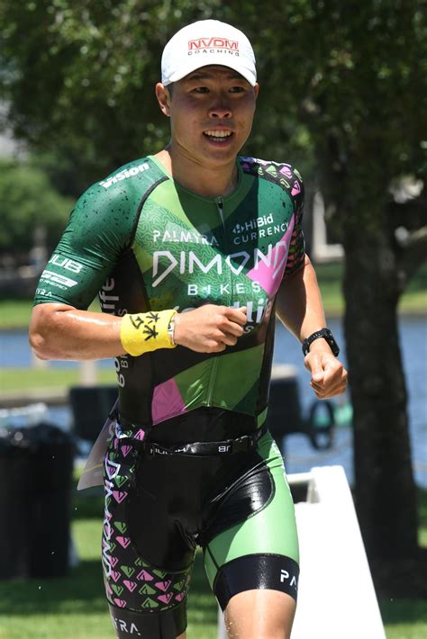 Simon Shi: Pro Triathlete and Rubik’s Cube Champion