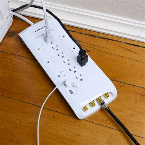 Monster Just Power It Up 6 ft. L 12 outlets Surge Protector White 3420 ...